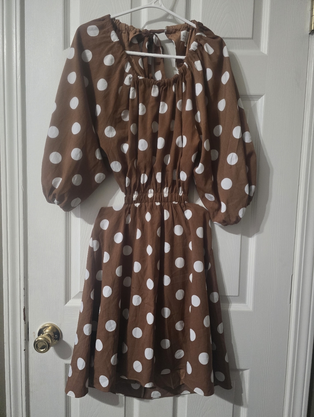 Brown & White Polka Dot Puff Sleeve Open Back Mini Dress by Dee Elly, Sz Medium.